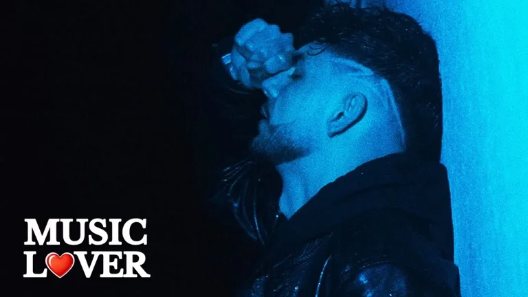 TECSAN feat. LUCIAN COLAREZA – Te dezbraci in fata lui