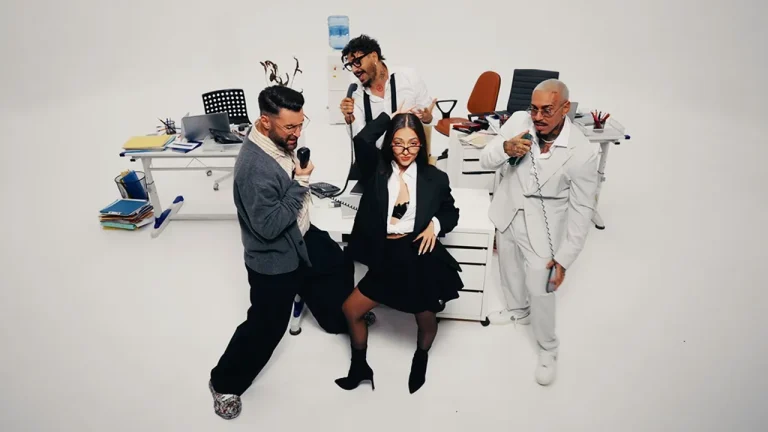 Connect-R x Smiley x Alex Velea – Cum vrea ea
